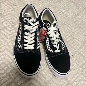 Vans Men's Black and White Checkered Sneakers